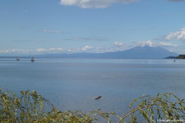 40mm, ƒ/11, 1/200s, ISO200 - 17.02.2020 - Lago Llanquihue, Chile. ▶ Una vista del Lago Llanquihue y el volcán Osorno desde Puerto Varas. © Fabián Iglesias.
